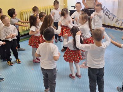 Празник на пролетта и свободата в ДГ "Трети март“ - Плевен 13