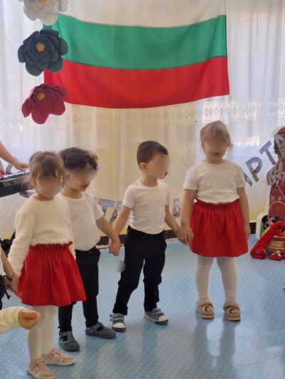 Празник на пролетта и свободата в ДГ "Трети март“ - Плевен 8